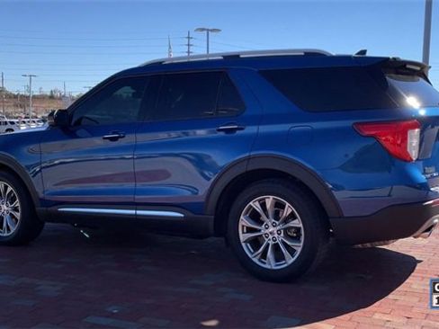 Used 2022 Ford Explorer Limited w/ Equipment Group 301A image 7