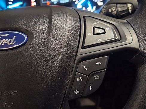 Used 2020 Ford Edge SE FWD image 22