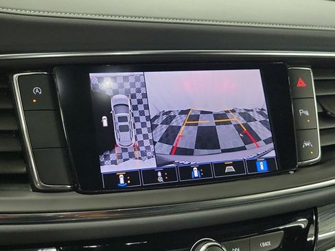 Used 2024 Buick Enclave Essence w/ Sport Touring Edition image 30