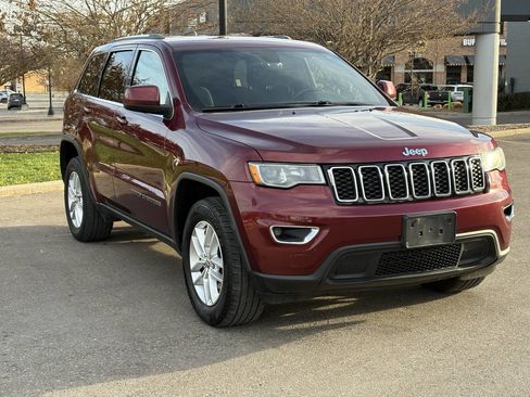 Used 2018 Jeep Grand Cherokee Laredo image 8