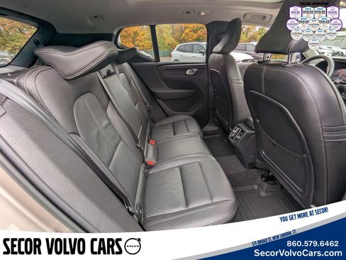 Certified 2023 Volvo XC40 B5 Plus image 22