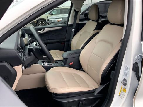 Certified 2022 Ford Escape SEL image 7