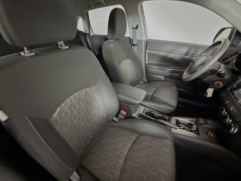 Used 2024 Mitsubishi Outlander Sport SE image 33