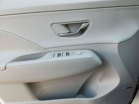 New 2026 Hyundai Kona Limited FWD image 22