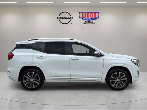Used 2020 GMC Terrain Denali w/ GMC Pro Grade Package AWD/4WD image 2
