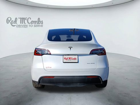 Used 2024 Tesla Model Y Long Range image 4