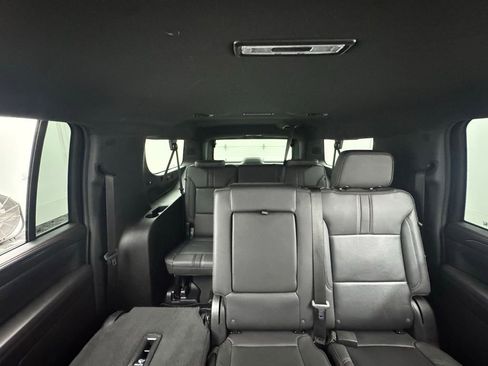 Used 2023 Chevrolet Suburban RST w/ Luxury Package AWD/4WD image 42