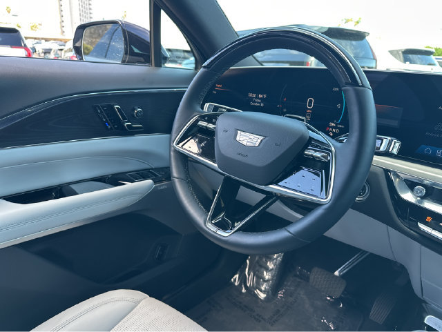 Certified 2024 Cadillac Lyriq Sport AWD/4WD image 5