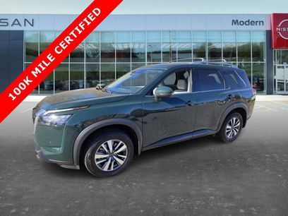 Certified 2025 Nissan Pathfinder SL