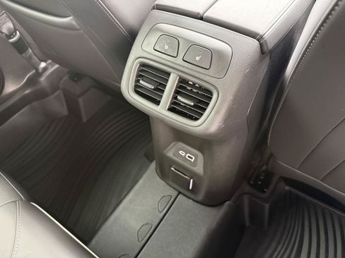 Used 2023 Buick Envision Avenir AWD/4WD image 41