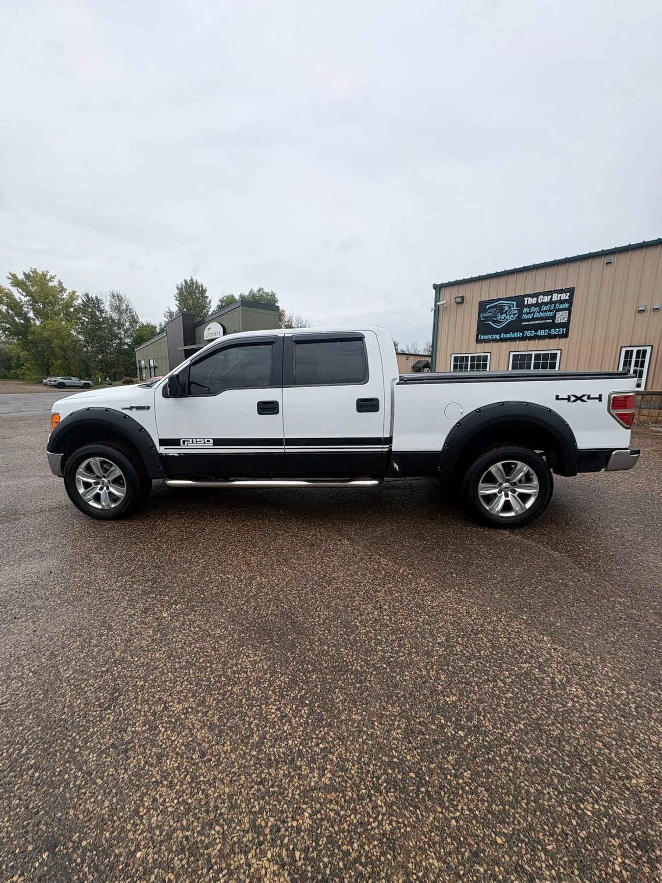 Used 2014 Ford F150 XLT w/ Equipment Group 301A Mid AWD/4WD image 10