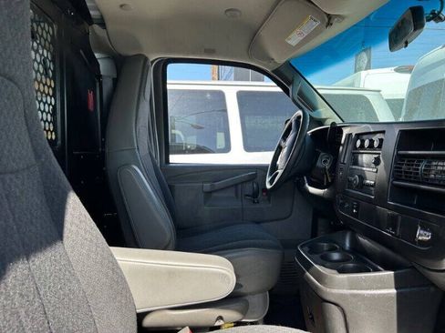Used 2019 Chevrolet Express 2500 w/ Driver Convenience Package RWD image 8