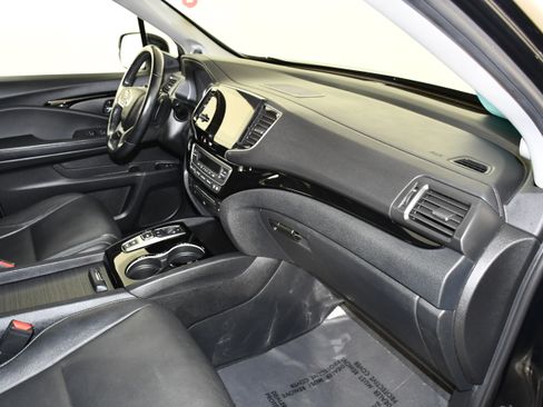Used 2021 Honda Pilot Touring image 42