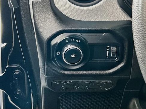 Used 2024 Jeep Wrangler Sport AWD/4WD image 11