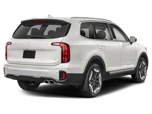 Used 2025 Kia Telluride S FWD image 3