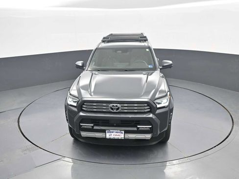 Used 2025 Toyota 4Runner Limited AWD/4WD image 31
