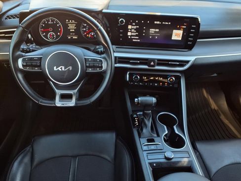 Used 2023 Kia K5 GT-Line w/ GT-Line Premium Package image 12