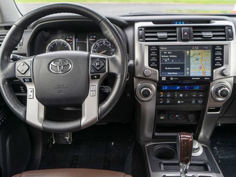 Used 2023 Toyota 4Runner Limited AWD/4WD image 12