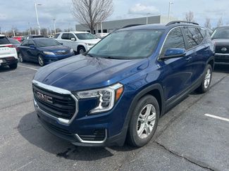 Used 2022 GMC Terrain SLE w/ Driver Convenience Package video 2