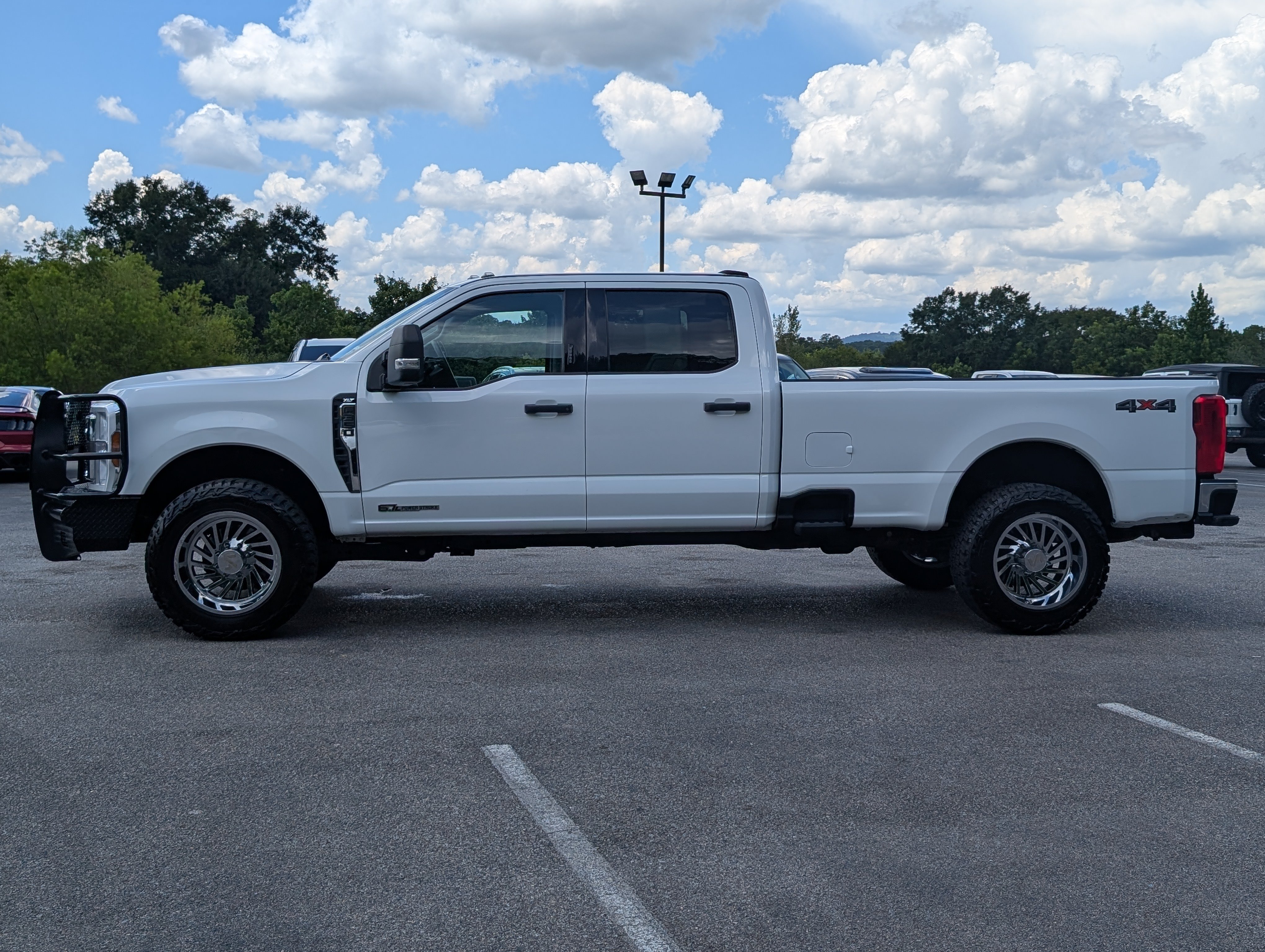 Used 2024 Ford F350 XLT AWD/4WD image 6
