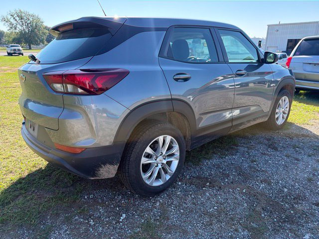 Used 2021 Chevrolet TrailBlazer LS FWD image 3