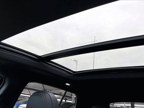 New 2025 Chevrolet Equinox EV RS image 19