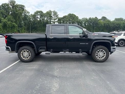 Used 2024 Chevrolet Silverado 2500 LTZ w/ LTZ Premium Package AWD/4WD image 6