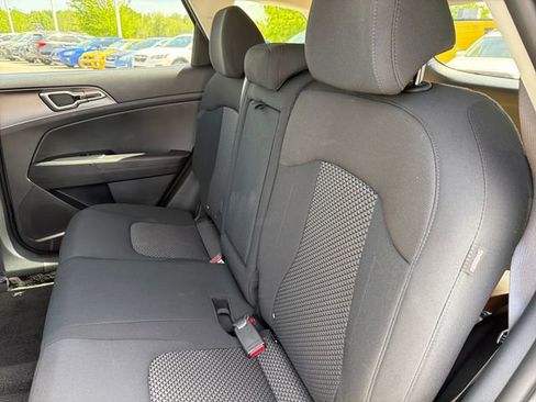 New 2026 Kia Sportage LX FWD image 21