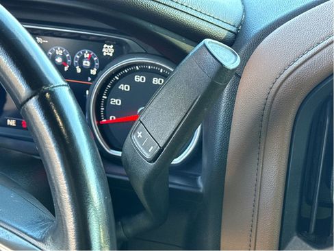 Used 2021 Chevrolet Silverado 1500 High Country image 22