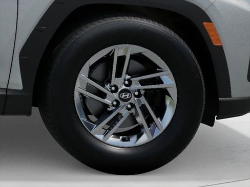 New 2026 Hyundai Tucson SE image 8