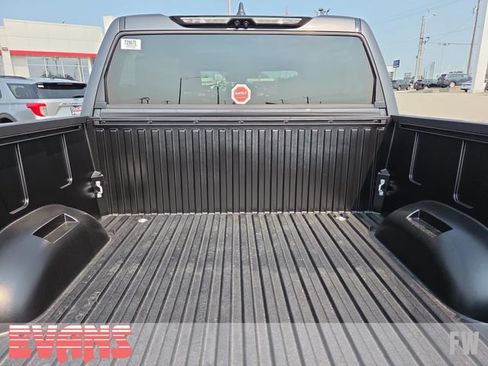 New 2026 Toyota Tundra Platinum AWD/4WD image 31