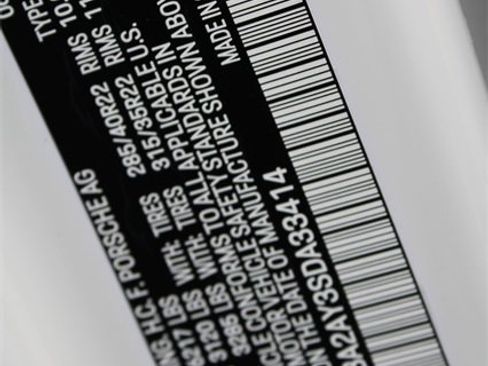 Used 2025 Porsche Cayenne Coupe image 29