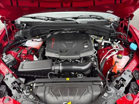 New 2025 Alfa Romeo Stelvio Sprint image 29