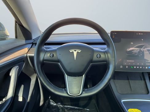 Used 2023 Tesla Model 3 Standard Range RWD image 10