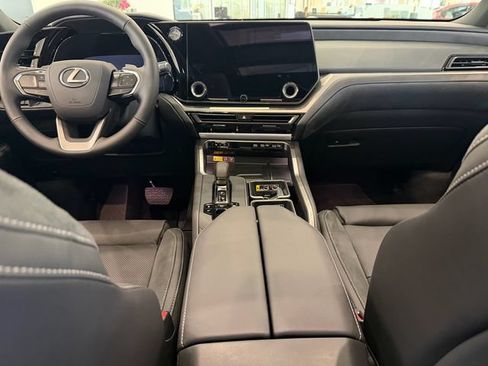 New 2026 Lexus TX 550h AWD Plug-In Hybrid image 16