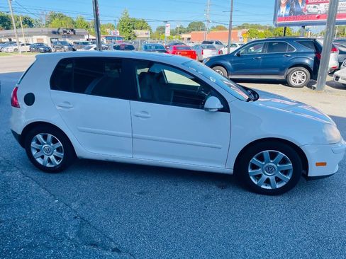 Used 2009 Volkswagen Rabbit S image 11