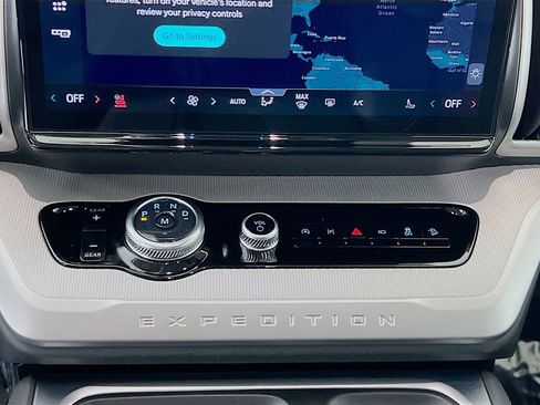 New 2026 Ford Expedition Max Active image 9