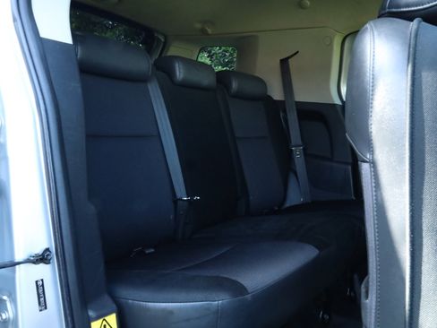 Used 2008 Toyota FJ Cruiser 4WD image 11