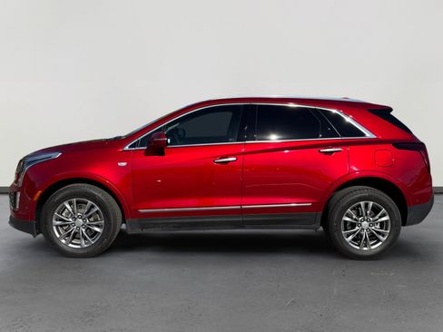 Used 2021 Cadillac XT5 Premium Luxury image 2