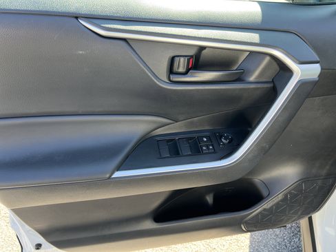 Certified 2024 Toyota RAV4 LE image 21