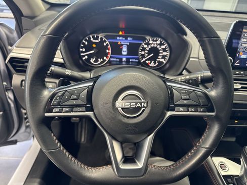 Certified 2024 Nissan Altima 2.5 SR FWD image 19