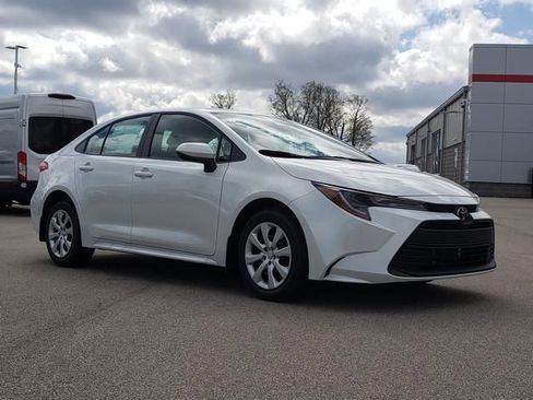 New 2026 Toyota Corolla LE FWD image 3
