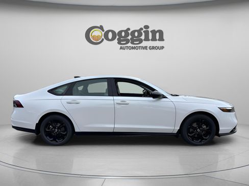 New 2025 Honda Accord SE image 7