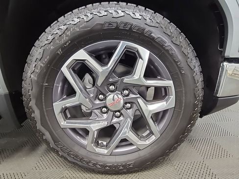 New 2026 GMC Sierra 1500 SLT w/ SLT Premium Plus Package image 50