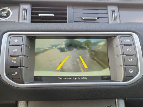 Used 2019 Land Rover Range Rover Evoque SE AWD/4WD image 25