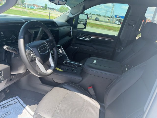 Used 2025 GMC Sierra 2500 Denali w/ Denali Reserve Package AWD/4WD image 16