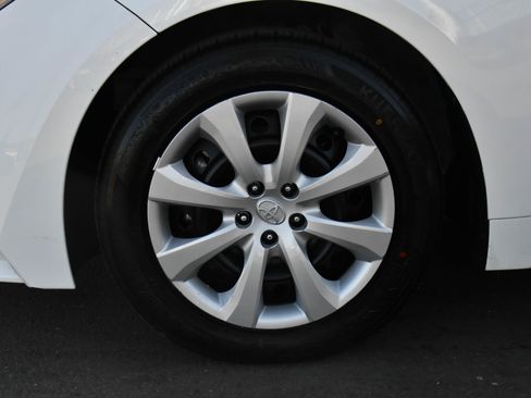 Used 2024 Toyota Corolla LE image 12