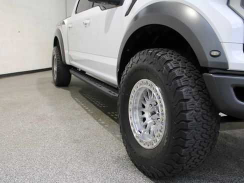 Used 2018 Ford F150 Raptor w/ Equipment Group 802A Luxury AWD/4WD image 11