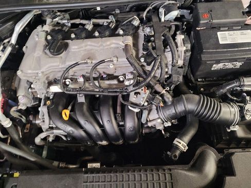 Used 2022 Toyota Corolla LE image 30