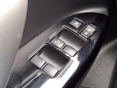 Used 2024 Mitsubishi Eclipse Cross LE AWD/4WD image 30